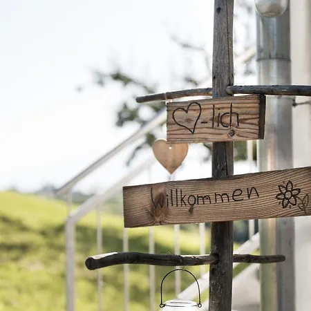 Hell Hof * İnnsbruck